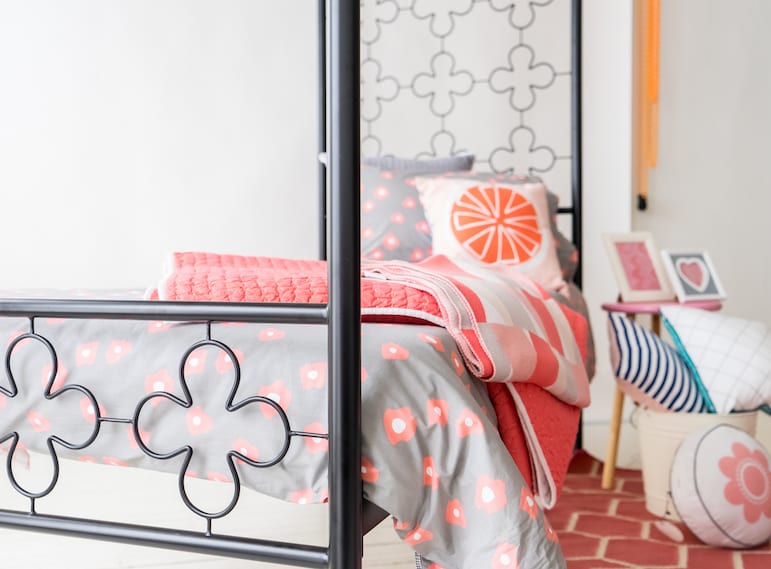 Ni-Night-Four-Poster-Bed Honeykids Asia Singapore Giveaway