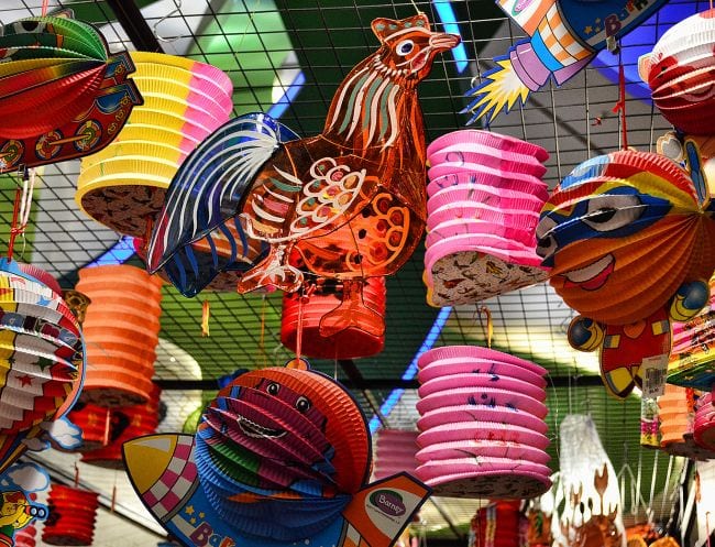 Festivals in Singapore Lanterns, mooncakes and cultural