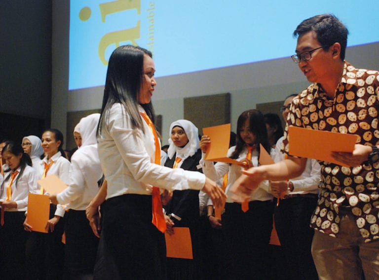 How to financially empower women in Singapore: Aidha’s course for helpers that builds sustainable futures