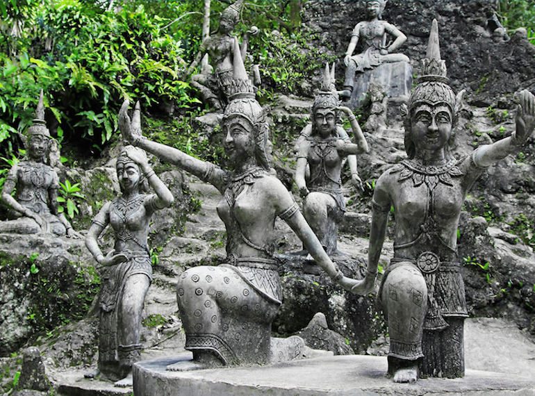 Koh-Samui-with-kids-SECRET-BUDDHA