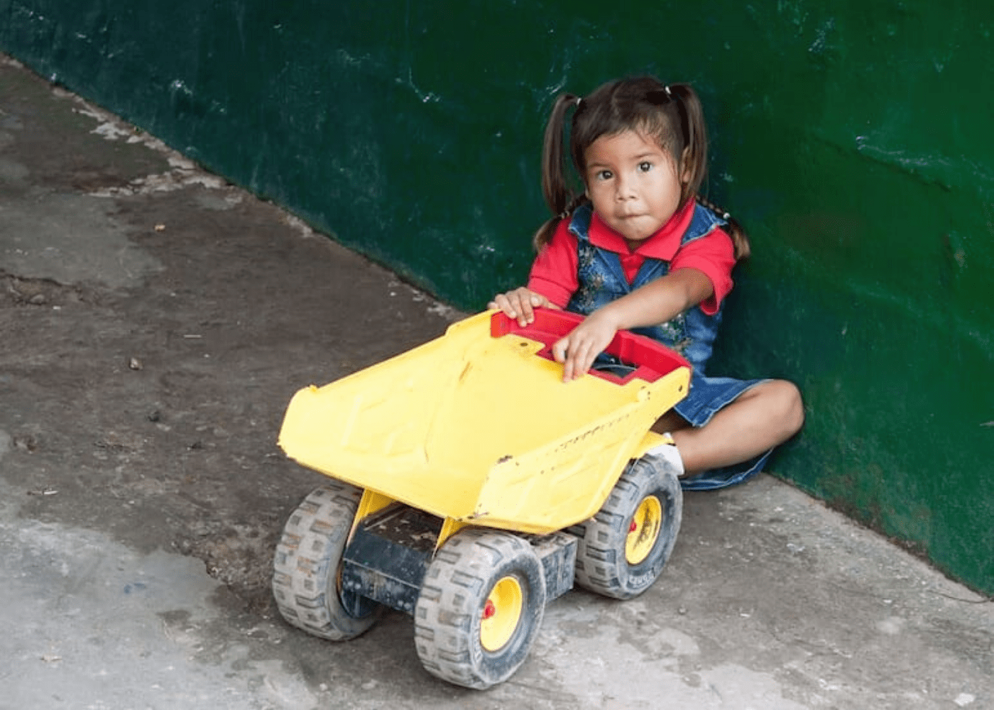 Toys are not gender-specific | International Women's Day: How to talk to our daughters to raise empowered girls