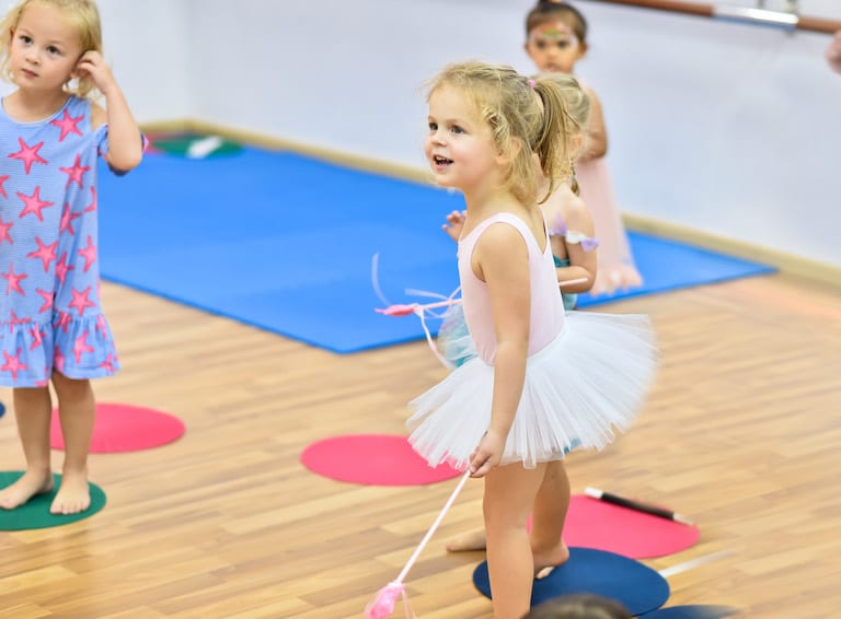 Dance at the difference