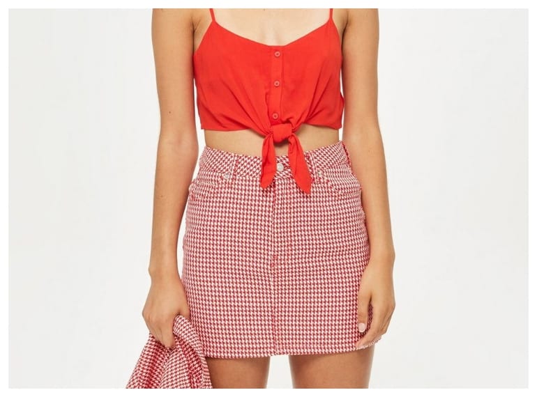 Fashion-forward nursing clothes for breastfeeding in Singapore