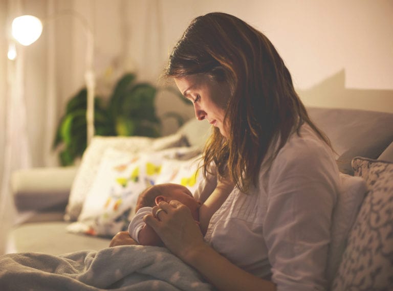 Fashion-forward nursing clothes for breastfeeding in Singapore