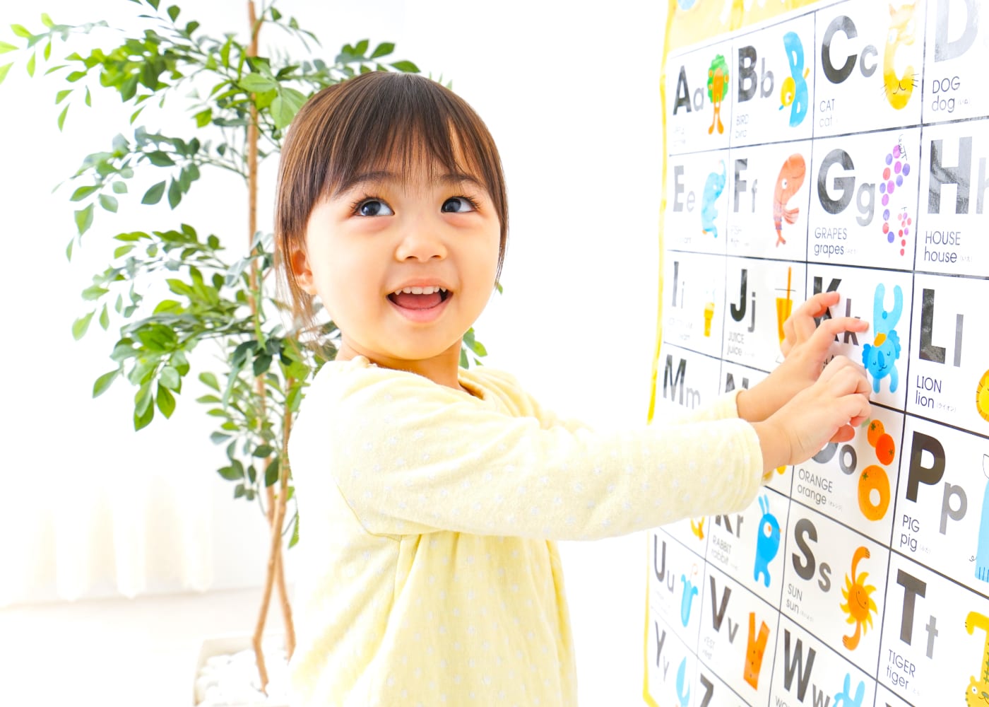 How to raise bilingual children: we ask the expert to share her top tips