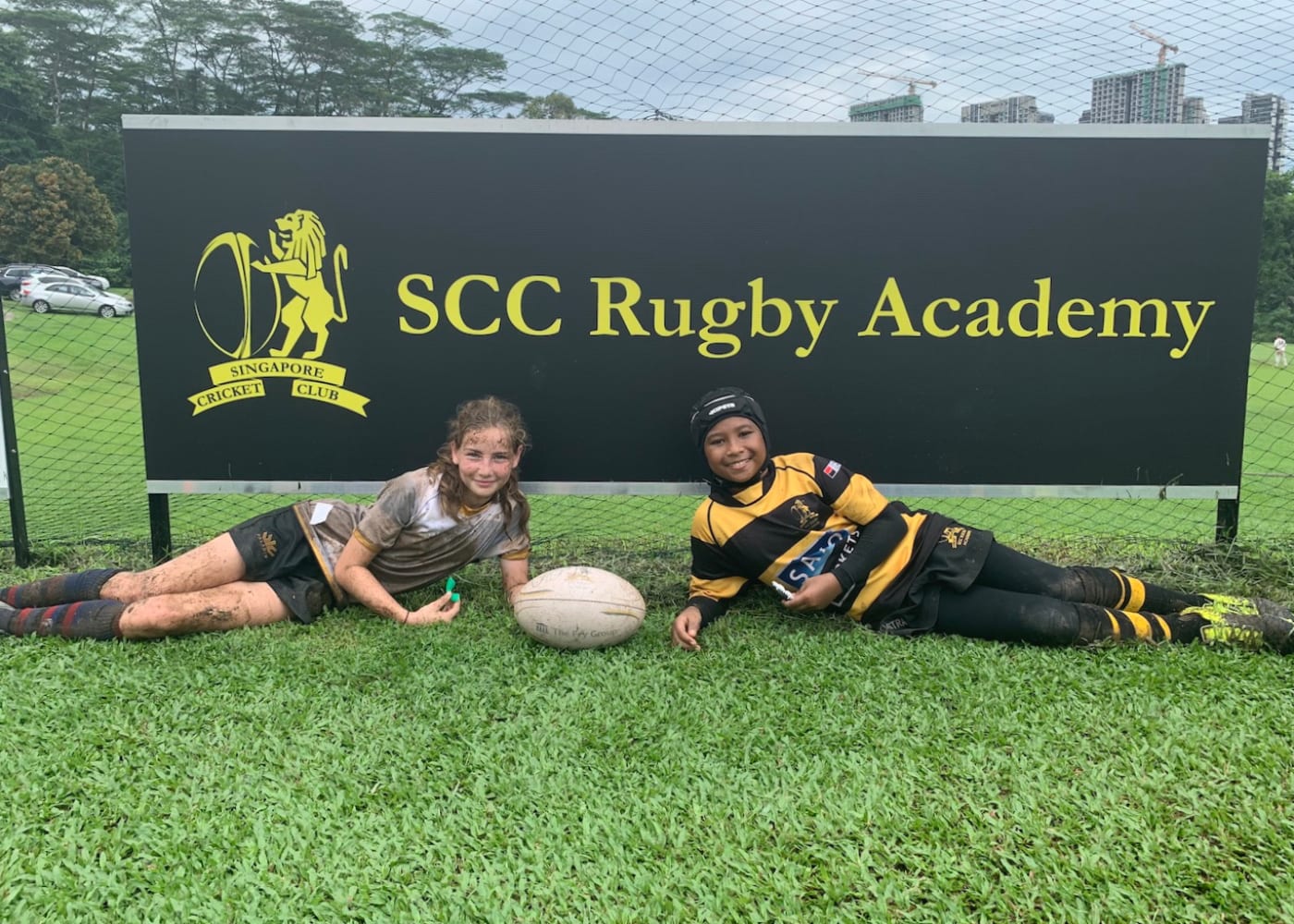 girls-rugby classes Honeykids Asia Singapore