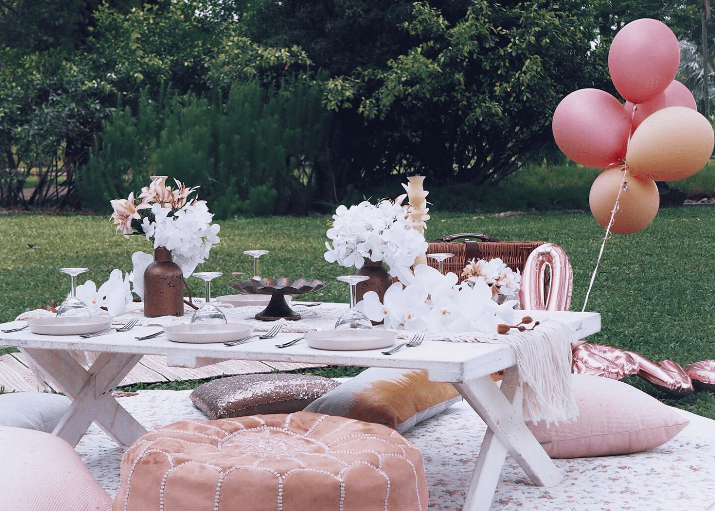 Picneeds | Where to get picnic supplies, baskets, hampers and food in Singapore