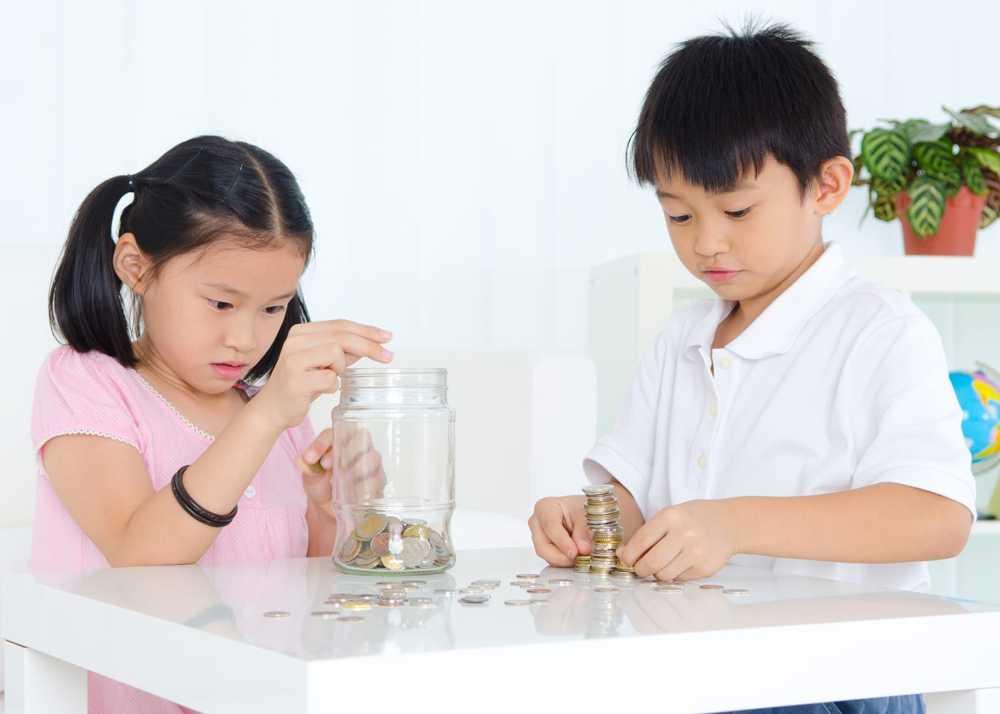 International schools in Singapore: sibling discounts for families