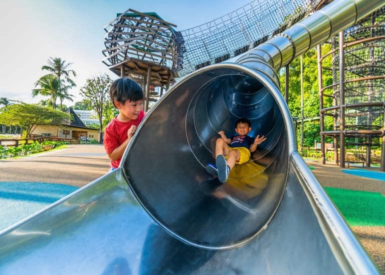 What to do in Sentosa with kids: beaches, activities, restaurants and hotels for a staycation!