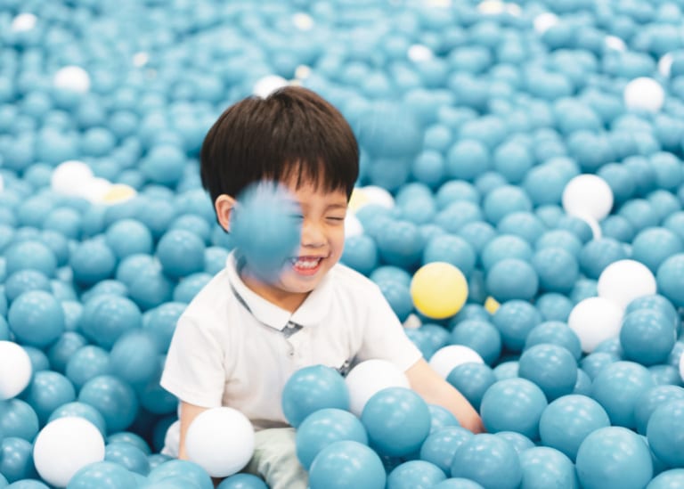 Indoor play centres in Singapore: playgrounds kids of all ages will love!